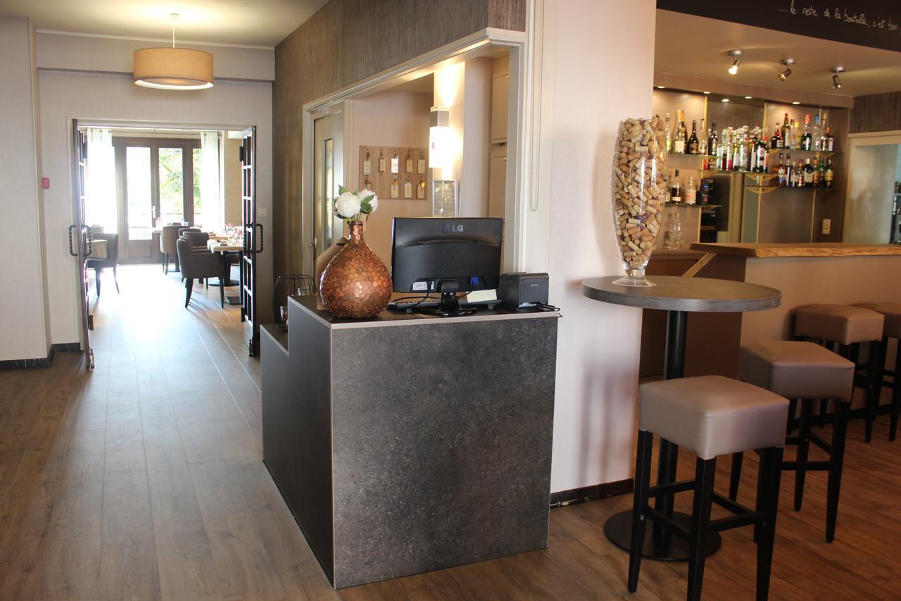 Hotel-Restaurant Le Sorgia Bellegarde-sur-Valserine Bagian luar foto